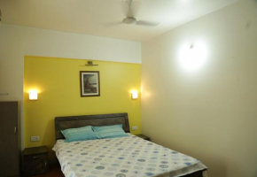 5 min walk to osho resort, kp5